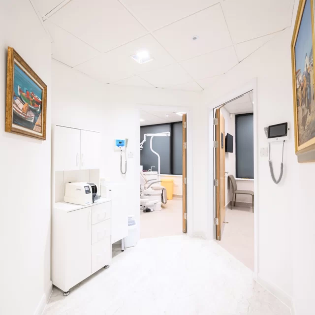 Step into our state-of-the-art dental rooms where comfort meets expert care. Our purpose-built facility combines generations of expertise with modern comfort. With low-dose digital x-rays, intraoral scanners, and in-house specialists, our team ensures each patient receives personalised, top-tier dental care. 🦷✨

#CompassionateDentistry #ChaseSideDental #SmileWithConfidence #chasesidedentalpractice #chaseside #enfield #dentistenfield #dental #dentist #dentalhealth #dentistlondon #northlondondentist #implants #teethwhiteninglondon #endodontics #compositebonding #generaldentistrylondon #hygienelondon #hygienist
46 w